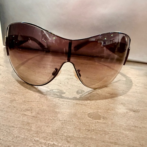 Chanel Shield Sunglasses with Case - Picture 6 of 8